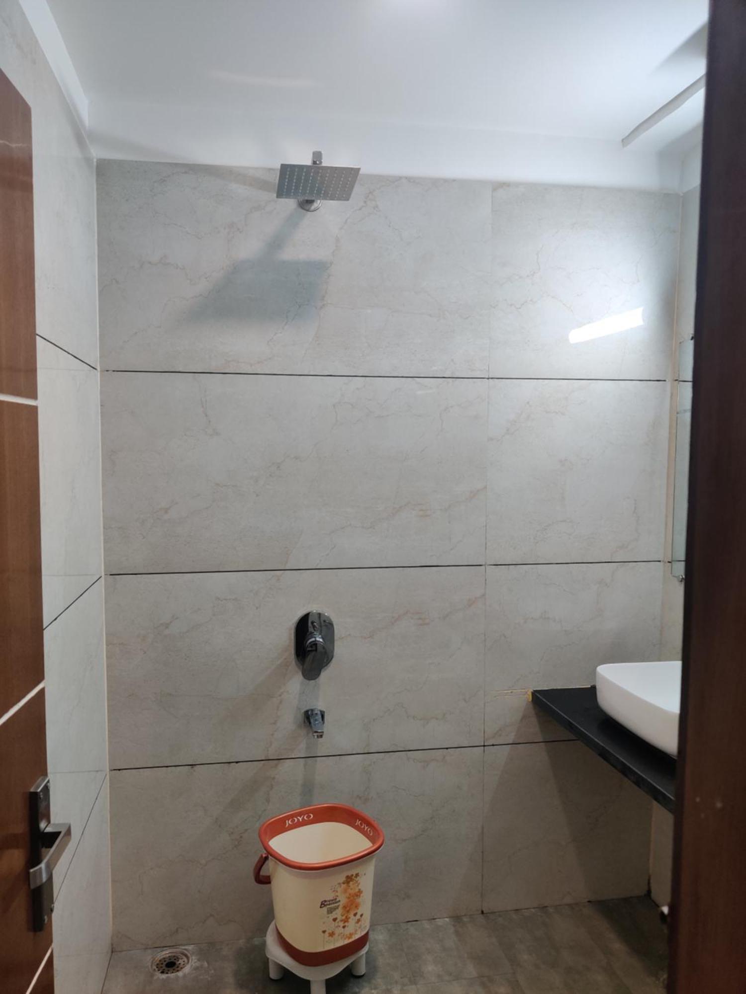 Hotel Hv Nāhan Quarto foto